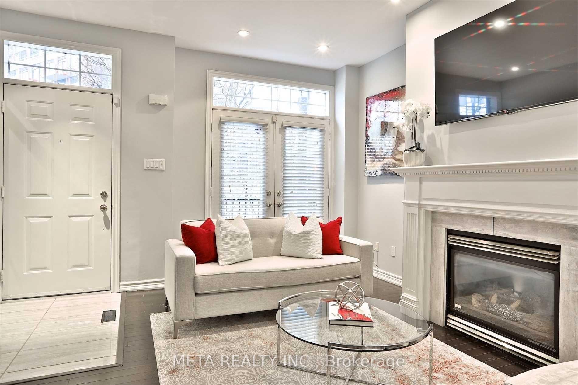 Photo 8 of 952 Millwood Road, Toronto, Leaside — HOMEH