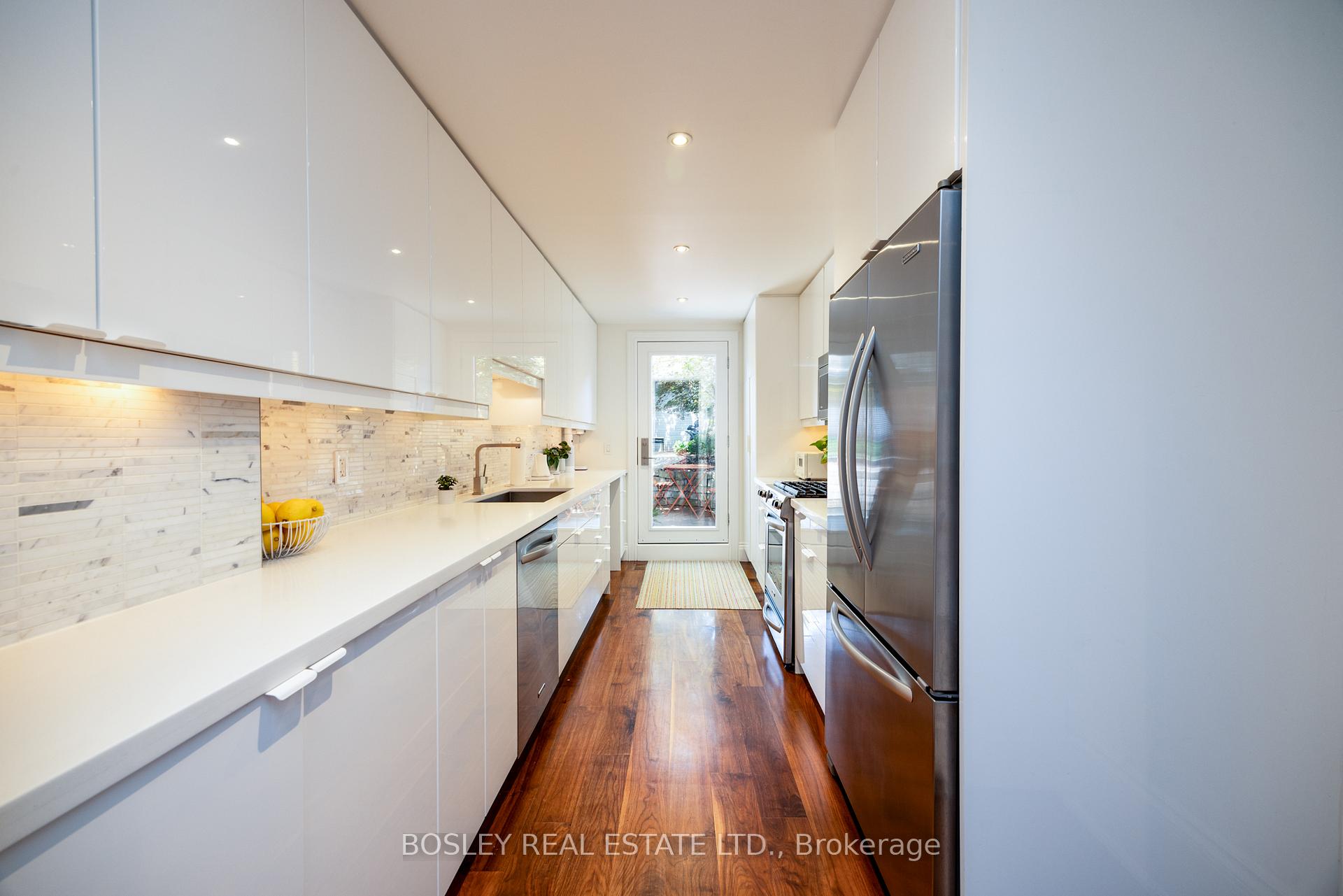 Photo 10 of 122 Spruce Street, Toronto, Cabbagetown-South St. James Town — HOMEH