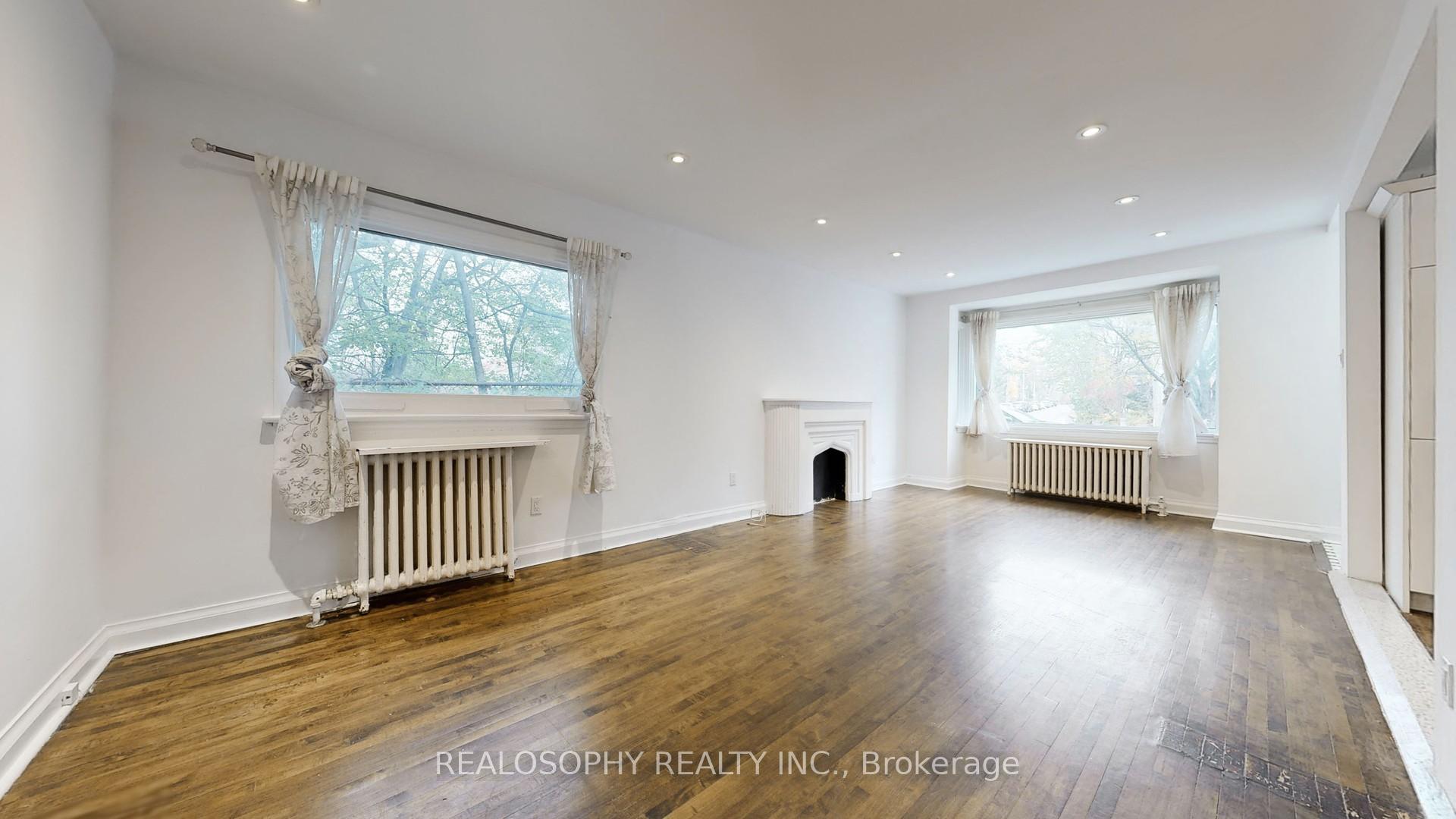 Photo 13 of Unit Upper, 827 Kingston Road, Toronto, The Beaches — HOMEH