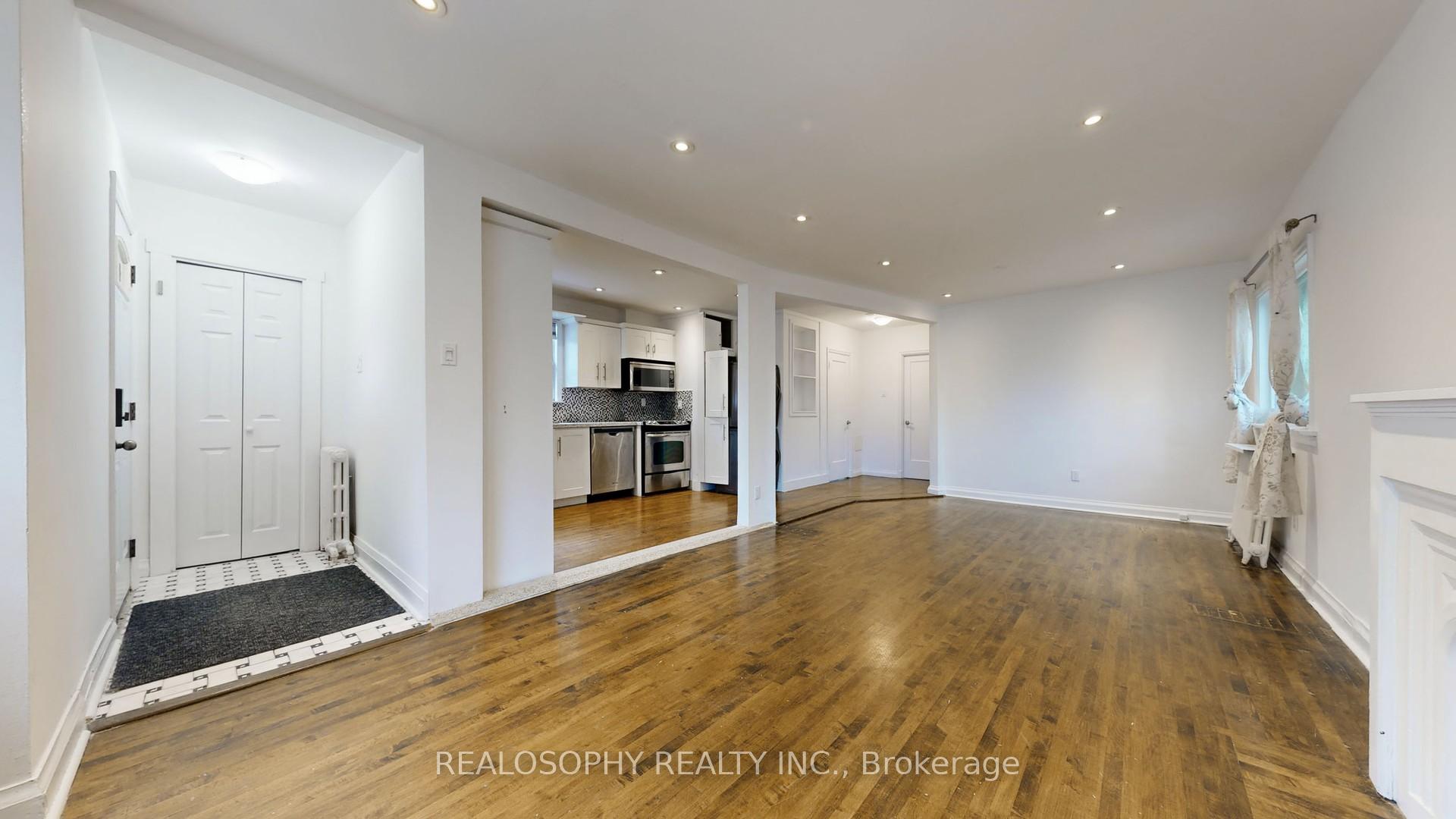 Photo 14 of Unit Upper, 827 Kingston Road, Toronto, The Beaches — HOMEH