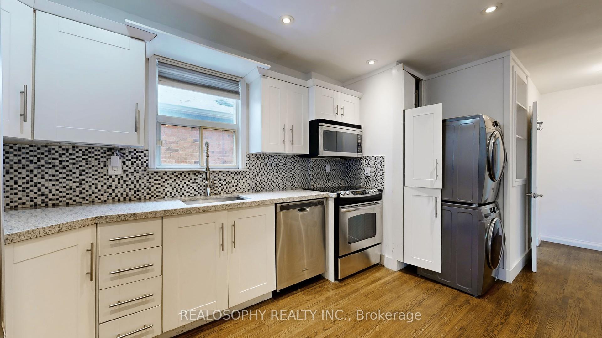 Photo 17 of Unit Upper, 827 Kingston Road, Toronto, The Beaches — HOMEH