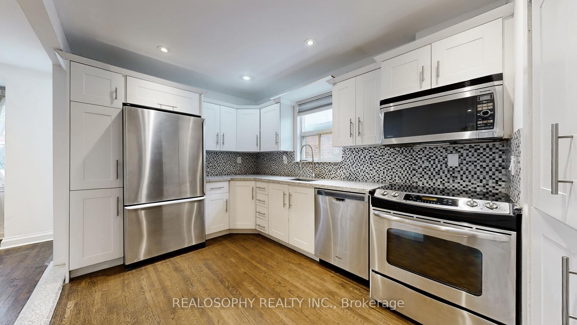 Photo 18 of Unit Upper, 827 Kingston Road, Toronto, The Beaches — HOMEH