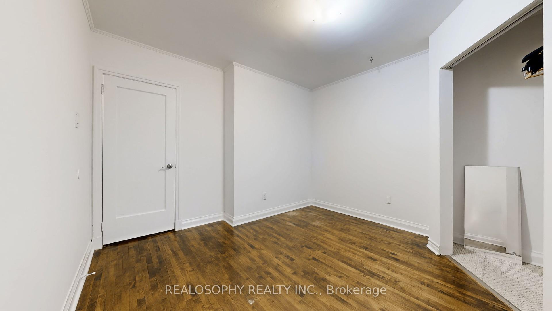 Photo 24 of Unit Upper, 827 Kingston Road, Toronto, The Beaches — HOMEH