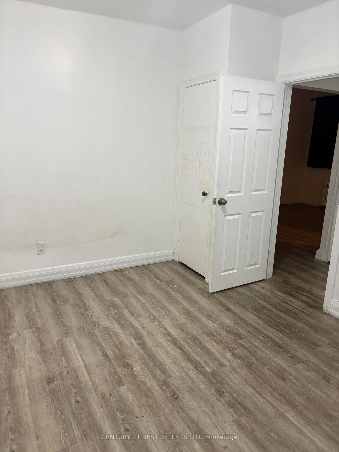 Photo 7 of Unit 204, 990 O'connor Drive, Toronto, O'Connor-Parkview — HOMEH