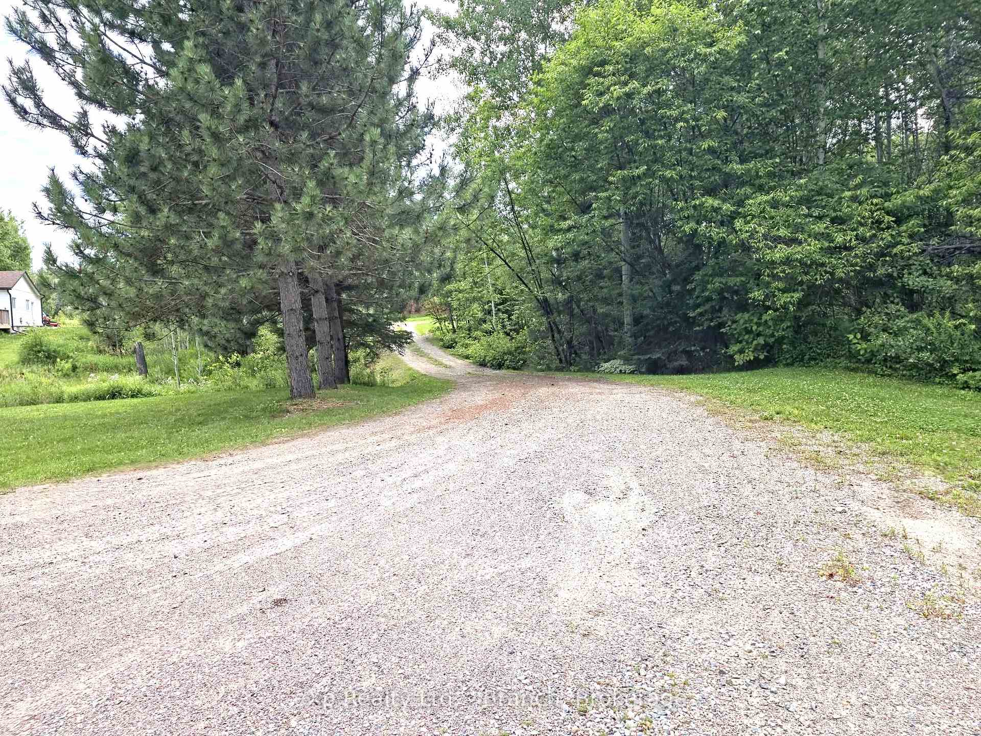 Photo 4 of 20 Munroe Crescent, Timiskaming, TIM - Outside - Rural — HOMEH