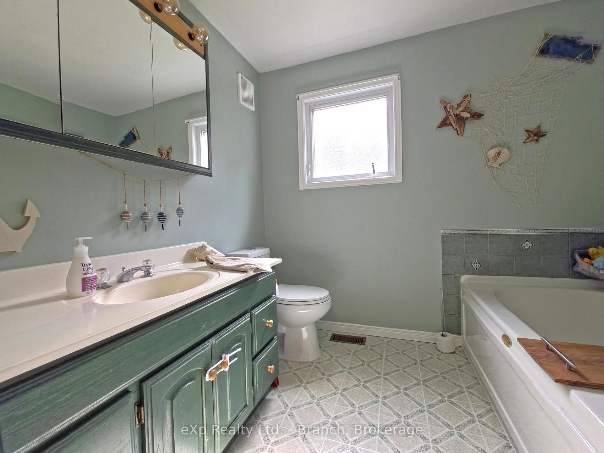 Photo 33 of 20 Munroe Crescent, Timiskaming, TIM - Outside - Rural — HOMEH