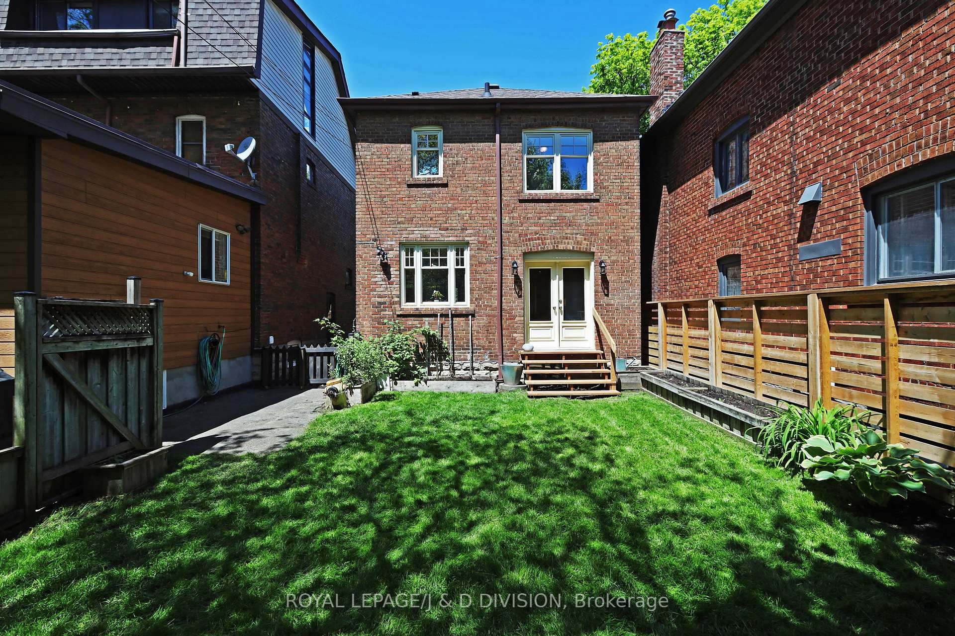 Photo 25 of 39 Tilson Road, Toronto, Mount Pleasant East — HOMEH