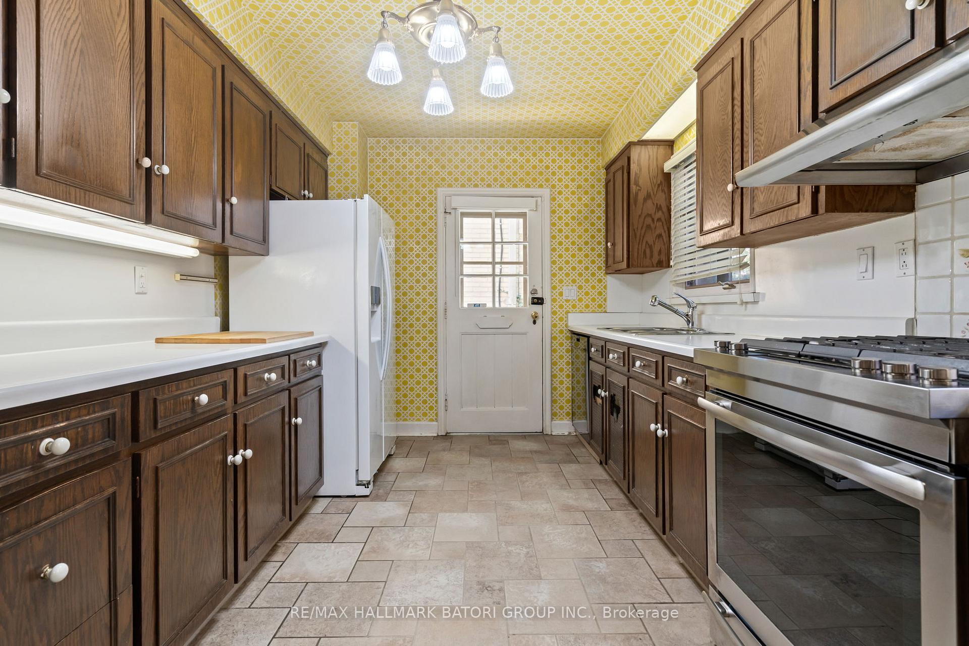 Photo 3 of 109 Park Road, Toronto, Rosedale-Moore Park — HOMEH