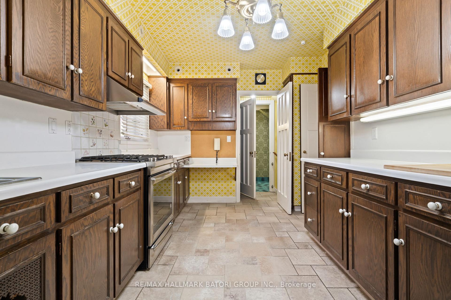 Photo 4 of 109 Park Road, Toronto, Rosedale-Moore Park — HOMEH