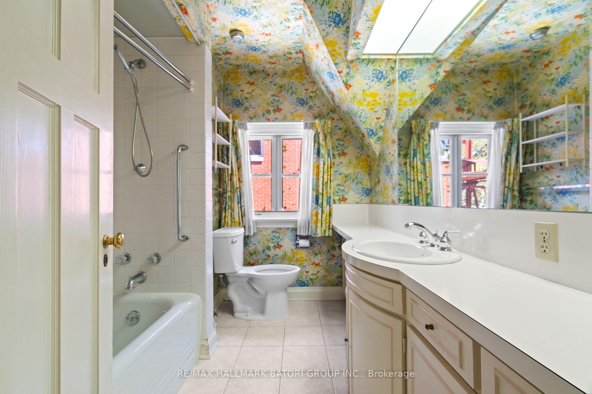 Photo 12 of 109 Park Road, Toronto, Rosedale-Moore Park — HOMEH