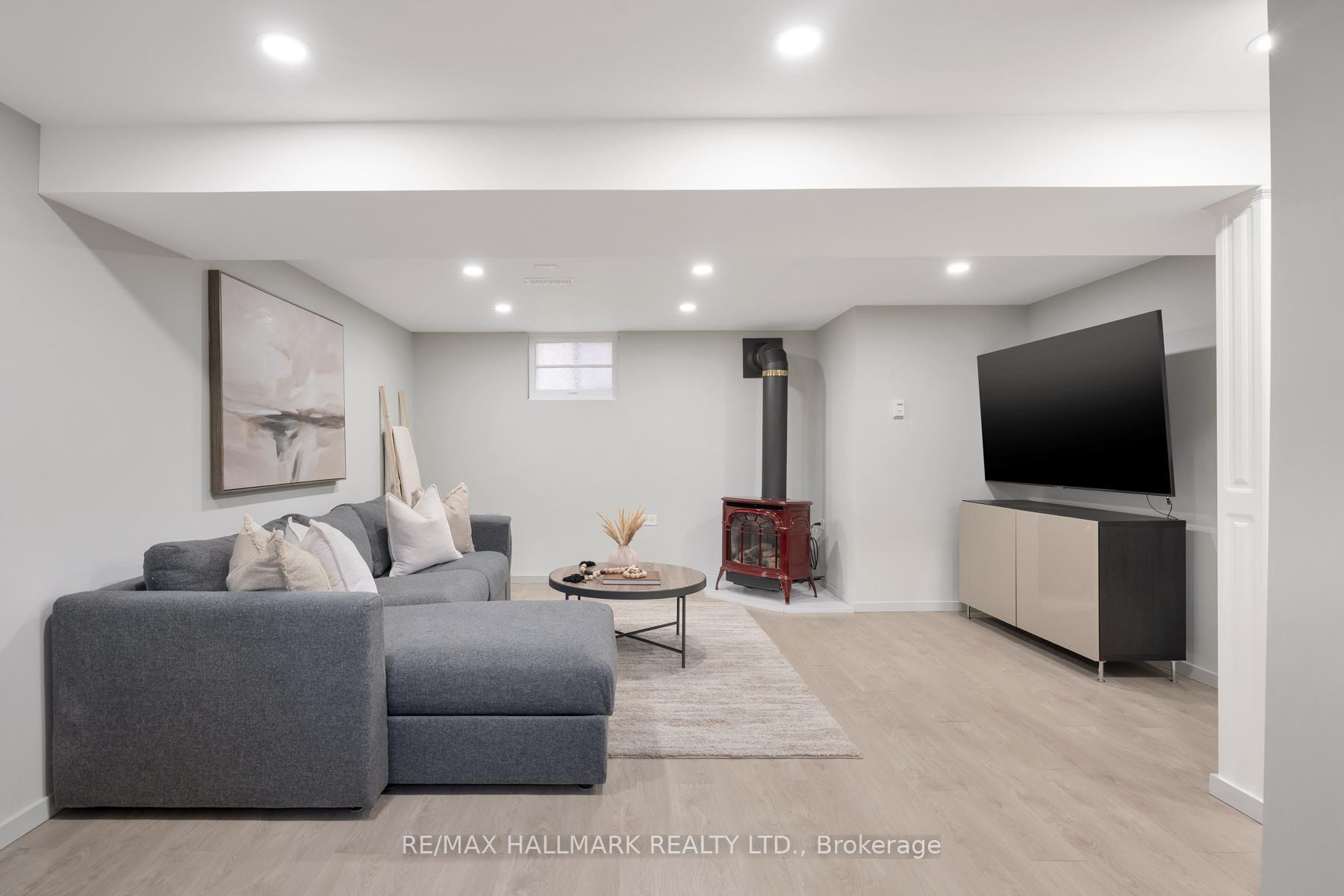 Photo 35 of 446 Mortimer Avenue, Toronto, Danforth Village-East York — HOMEH