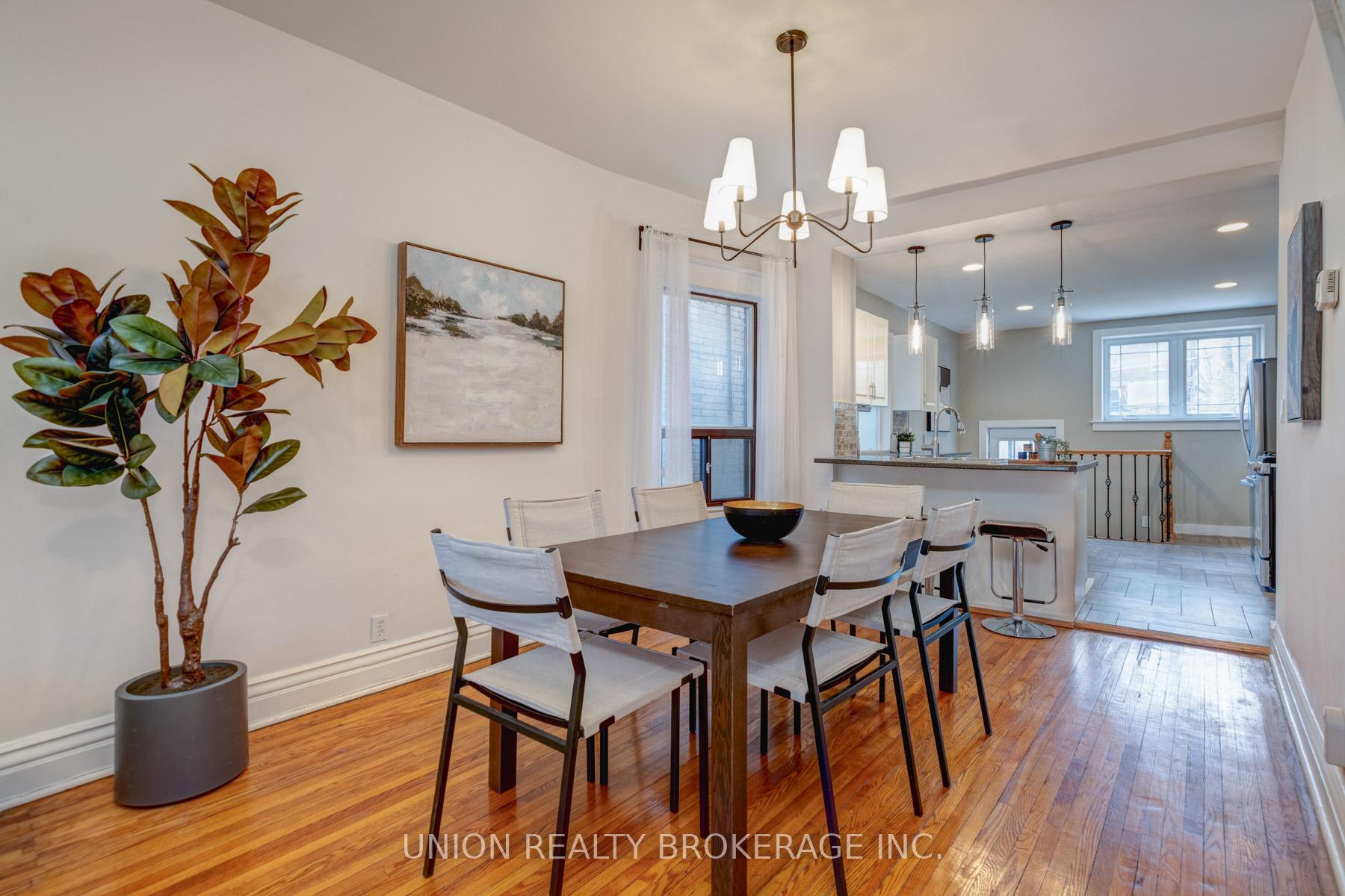 Photo 4 of 146 Beech Avenue, Toronto, The Beaches — HOMEH