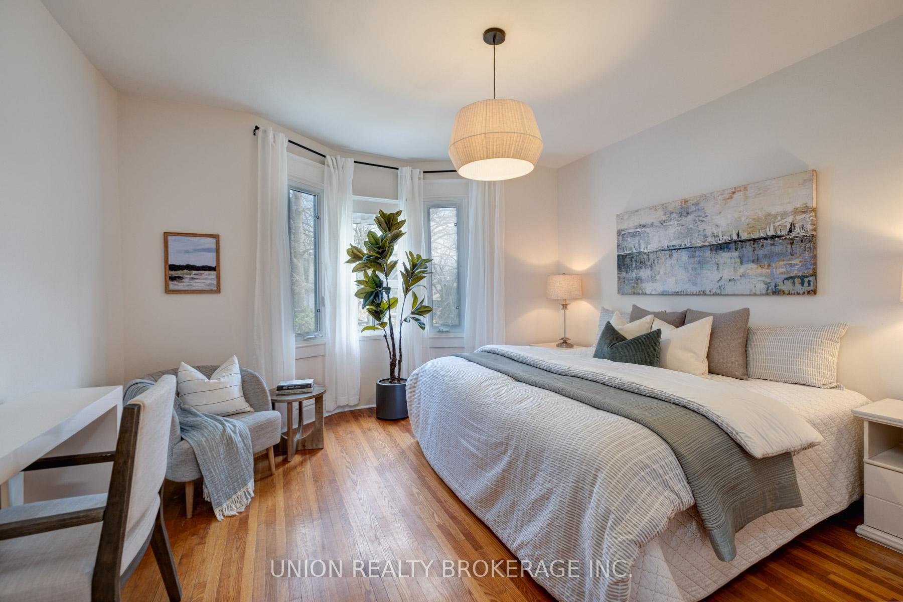Photo 8 of 146 Beech Avenue, Toronto, The Beaches — HOMEH