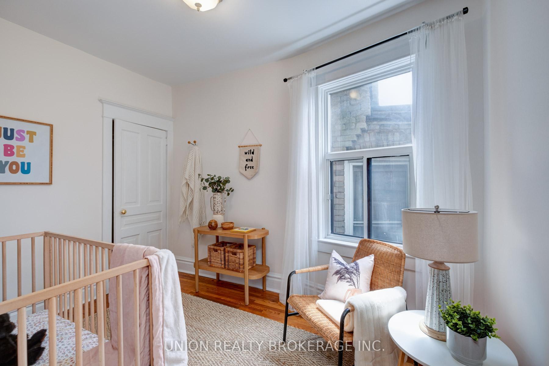 Photo 12 of 146 Beech Avenue, Toronto, The Beaches — HOMEH