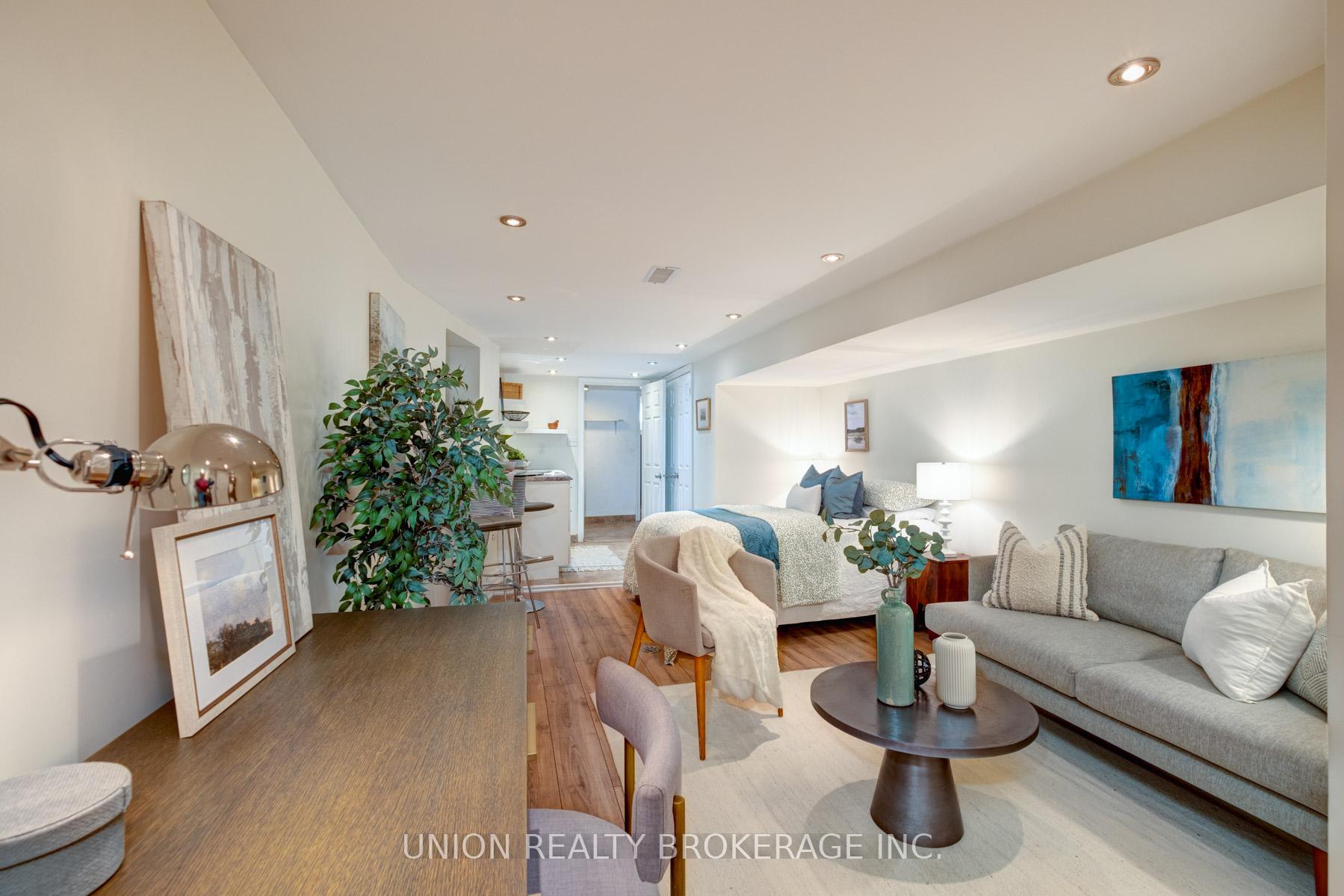Photo 13 of 146 Beech Avenue, Toronto, The Beaches — HOMEH