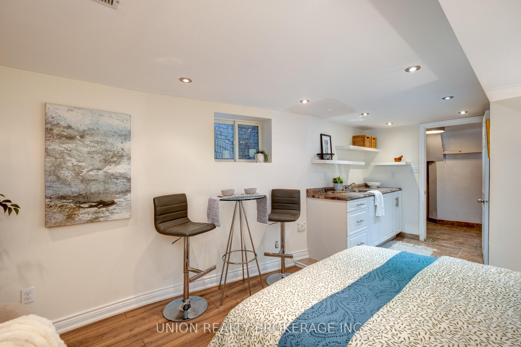 Photo 14 of 146 Beech Avenue, Toronto, The Beaches — HOMEH
