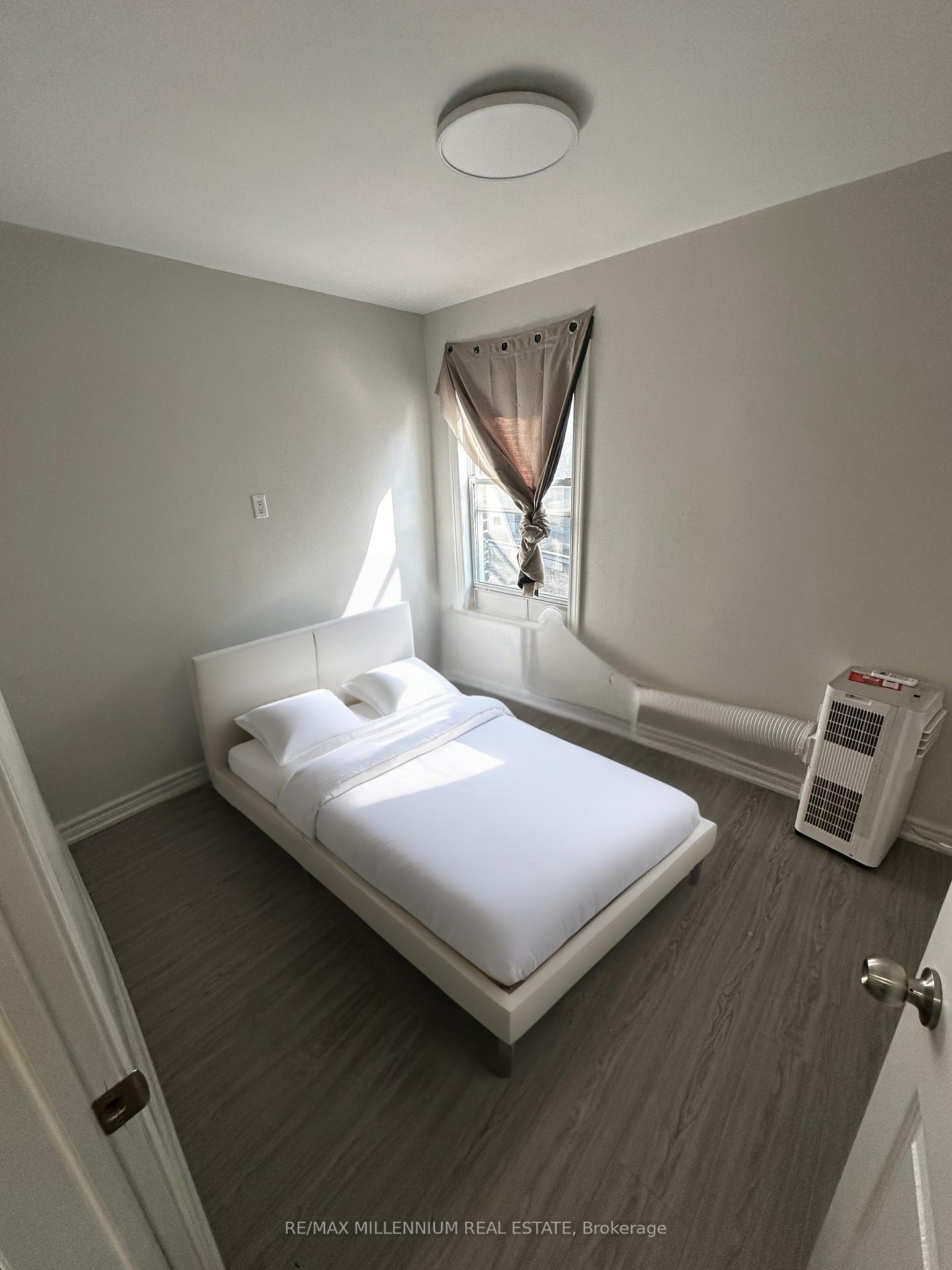 Photo 6 of Unit APT 1, 25 Howard Street, Toronto, North St. James Town — HOMEH