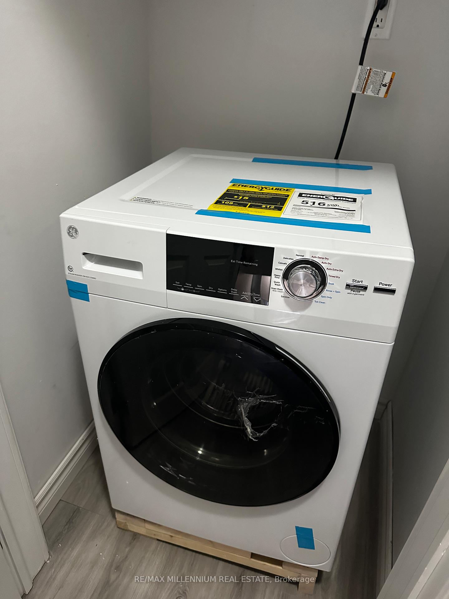 Photo 11 of Unit APT 1, 25 Howard Street, Toronto, North St. James Town — HOMEH