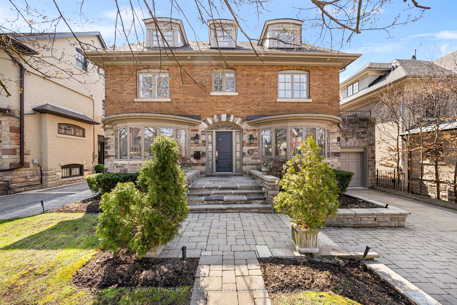 Photo 1 of 29 Rosedale Heights Drive, Toronto, Rosedale-Moore Park — HOMEH