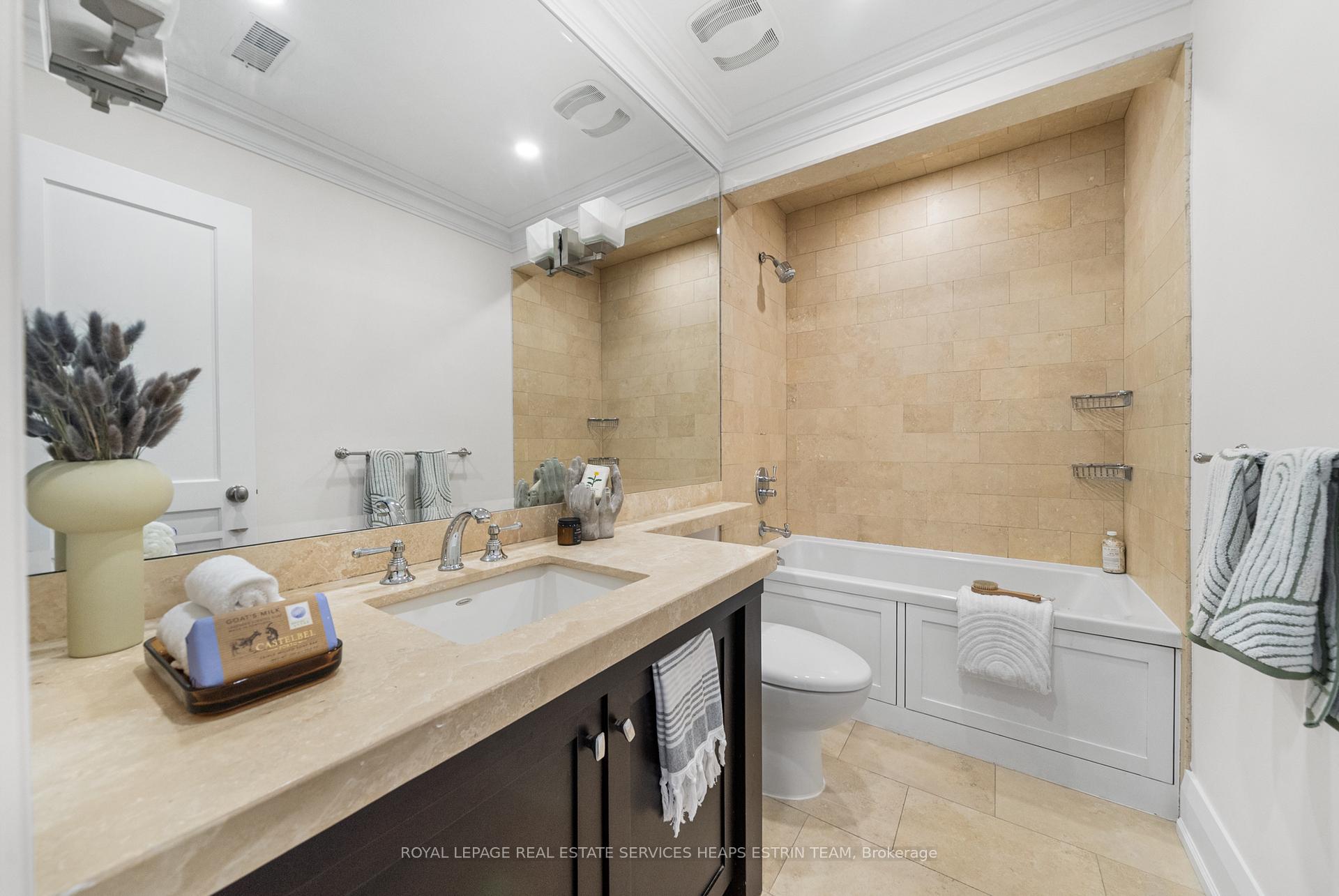 Photo 29 of 29 Rosedale Heights Drive, Toronto, Rosedale-Moore Park — HOMEH