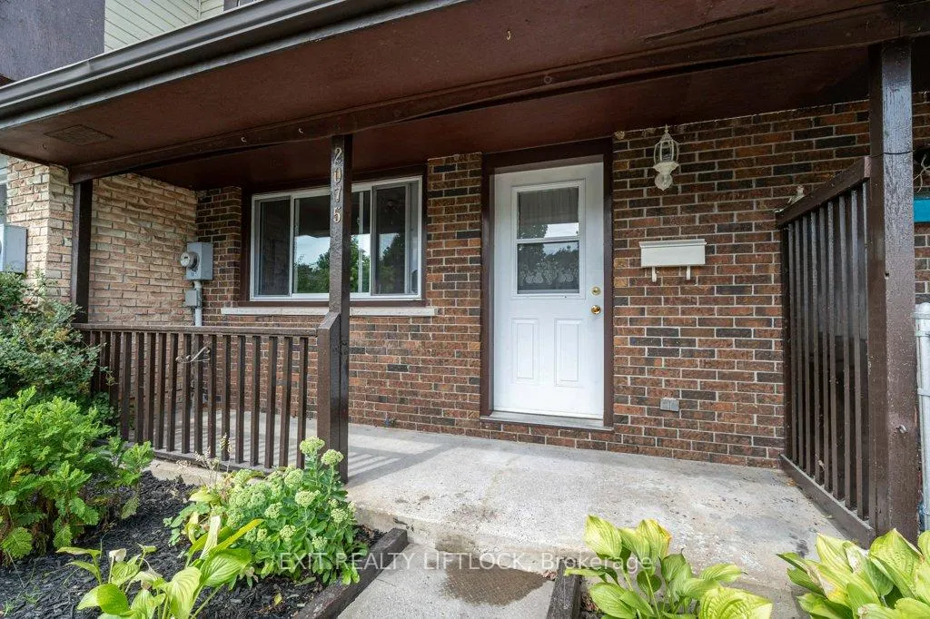 Photo 2 of 2075 Walker Avenue, Peterborough, Ashburnham Ward 4 — HOMEH