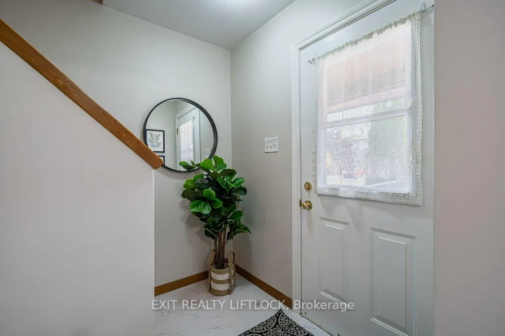 Photo 3 of 2075 Walker Avenue, Peterborough, Ashburnham Ward 4 — HOMEH