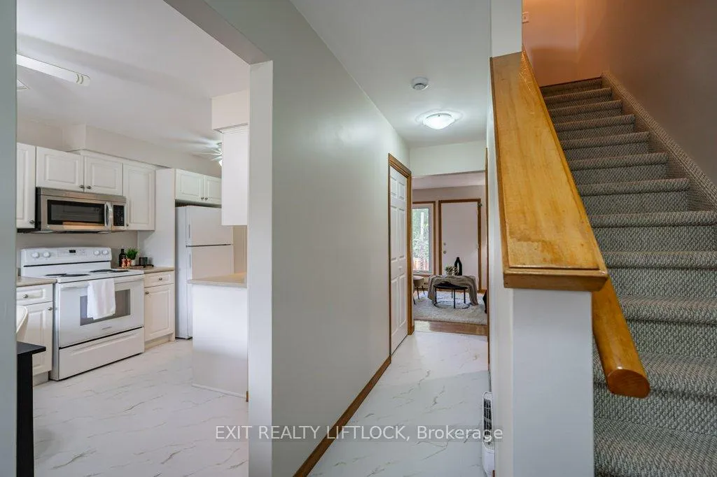 Photo 4 of 2075 Walker Avenue, Peterborough, Ashburnham Ward 4 — HOMEH