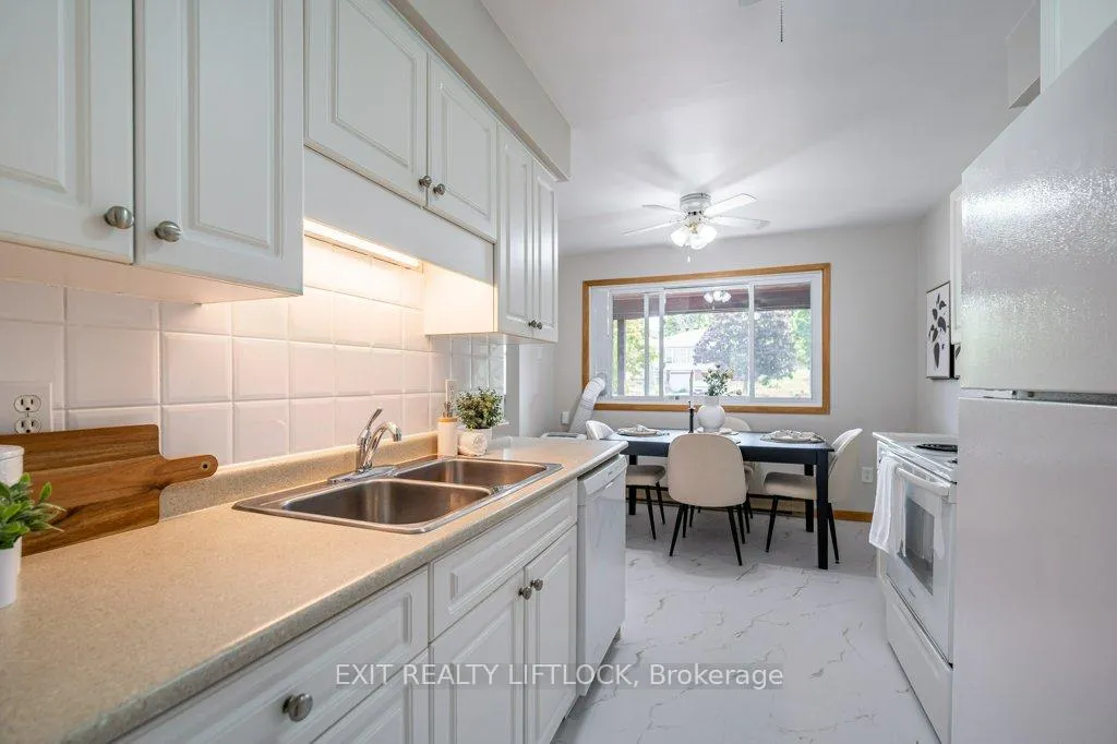 Photo 9 of 2075 Walker Avenue, Peterborough, Ashburnham Ward 4 — HOMEH
