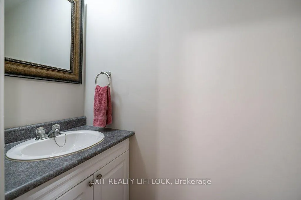 Photo 23 of 2075 Walker Avenue, Peterborough, Ashburnham Ward 4 — HOMEH