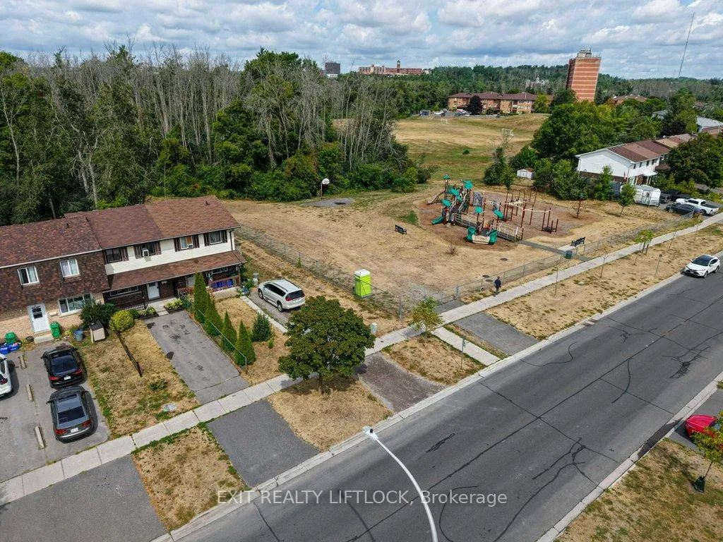 Photo 35 of 2075 Walker Avenue, Peterborough, Ashburnham Ward 4 — HOMEH