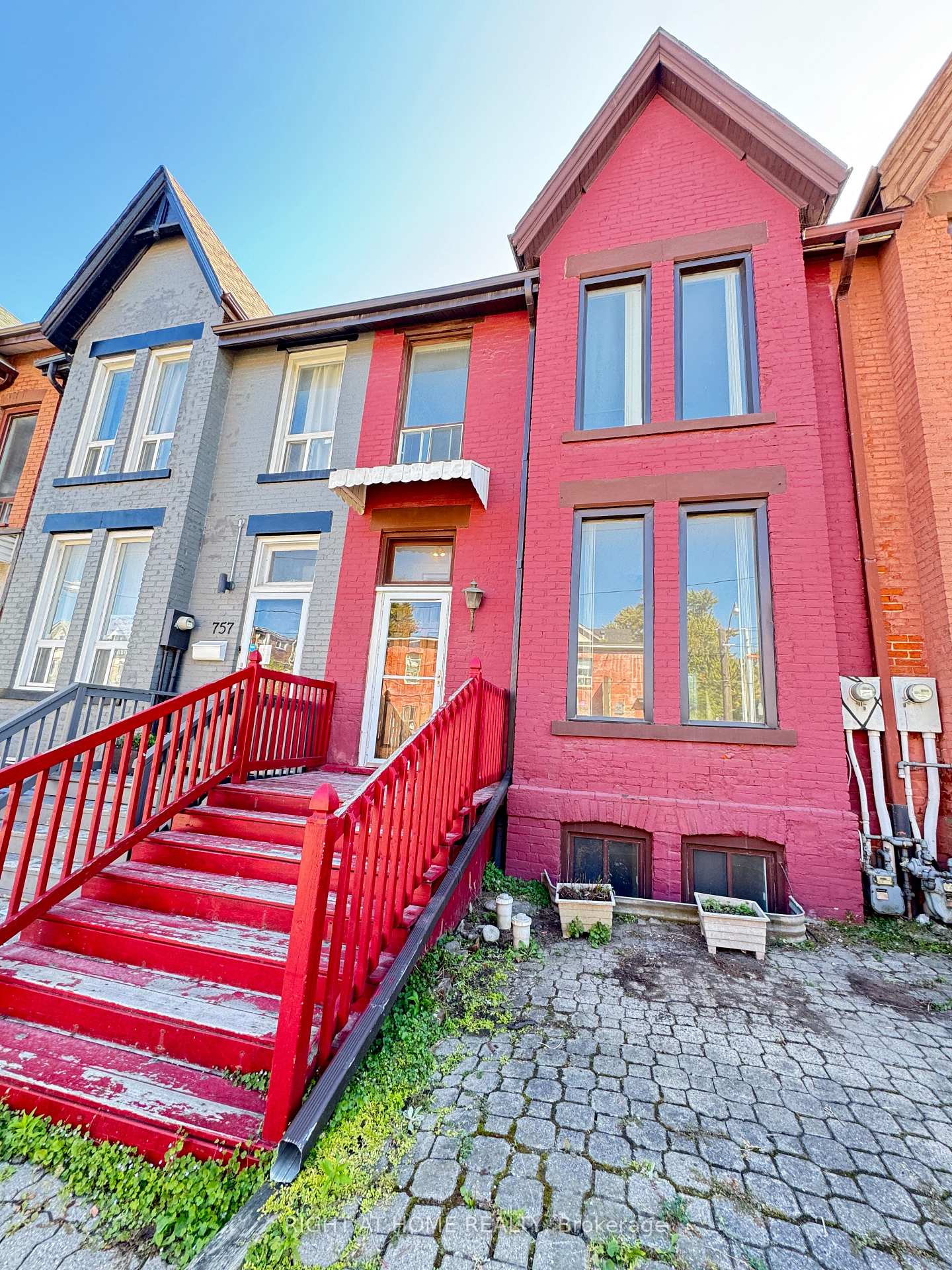 Photo 2 of 755 Gerrard Street E, Toronto, South Riverdale — HOMEH