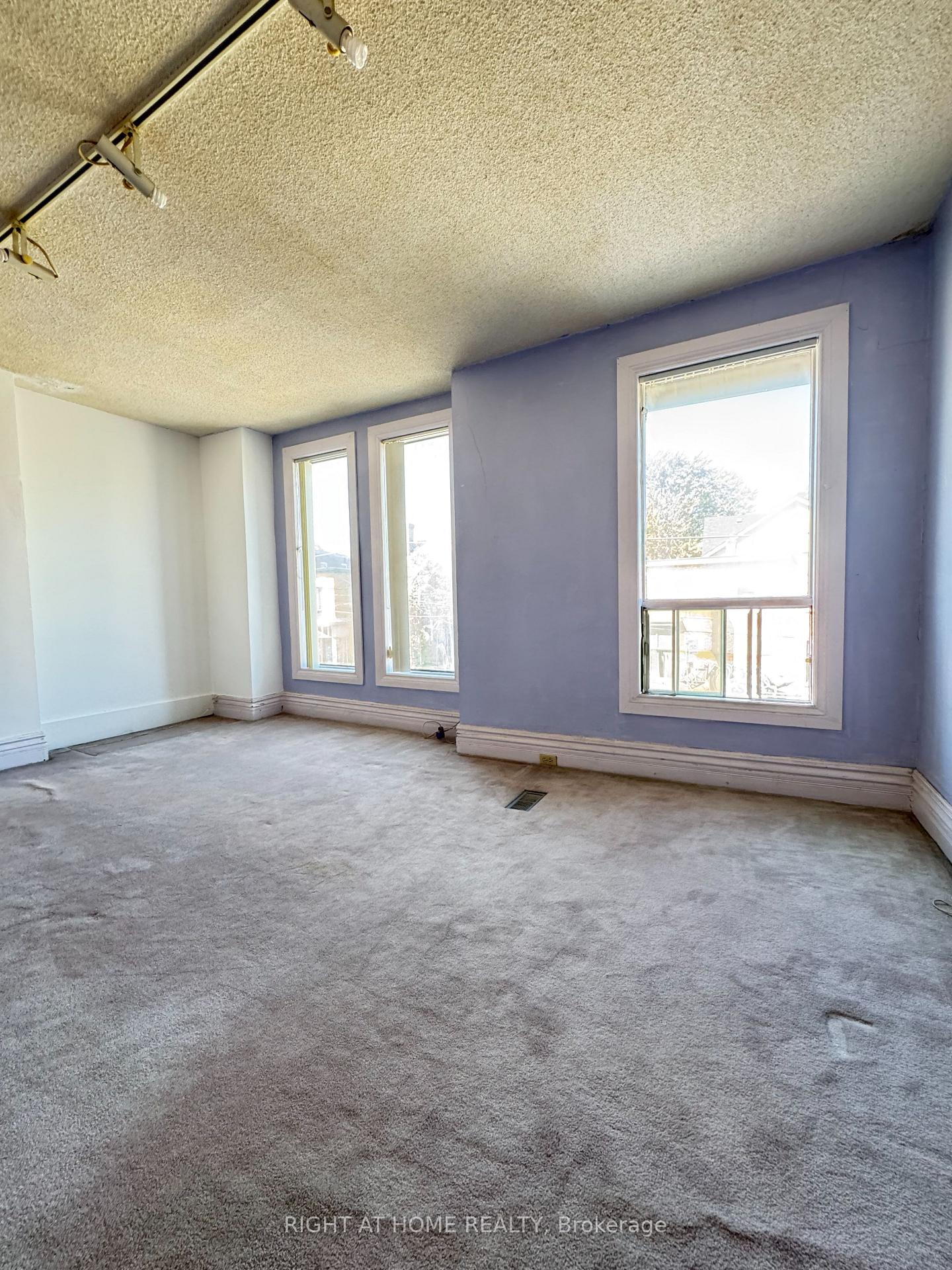 Photo 10 of 755 Gerrard Street E, Toronto, South Riverdale — HOMEH