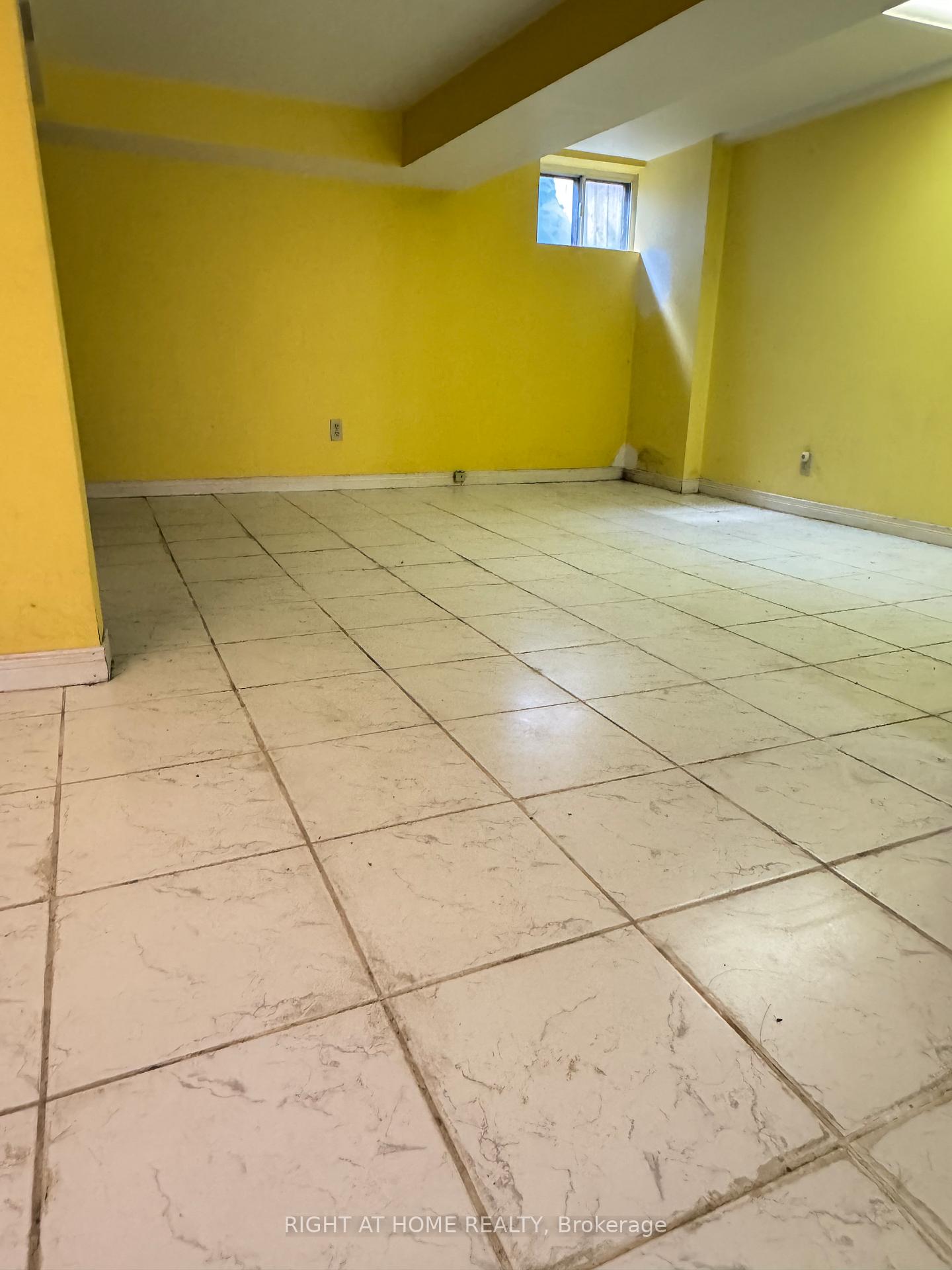 Photo 17 of 755 Gerrard Street E, Toronto, South Riverdale — HOMEH