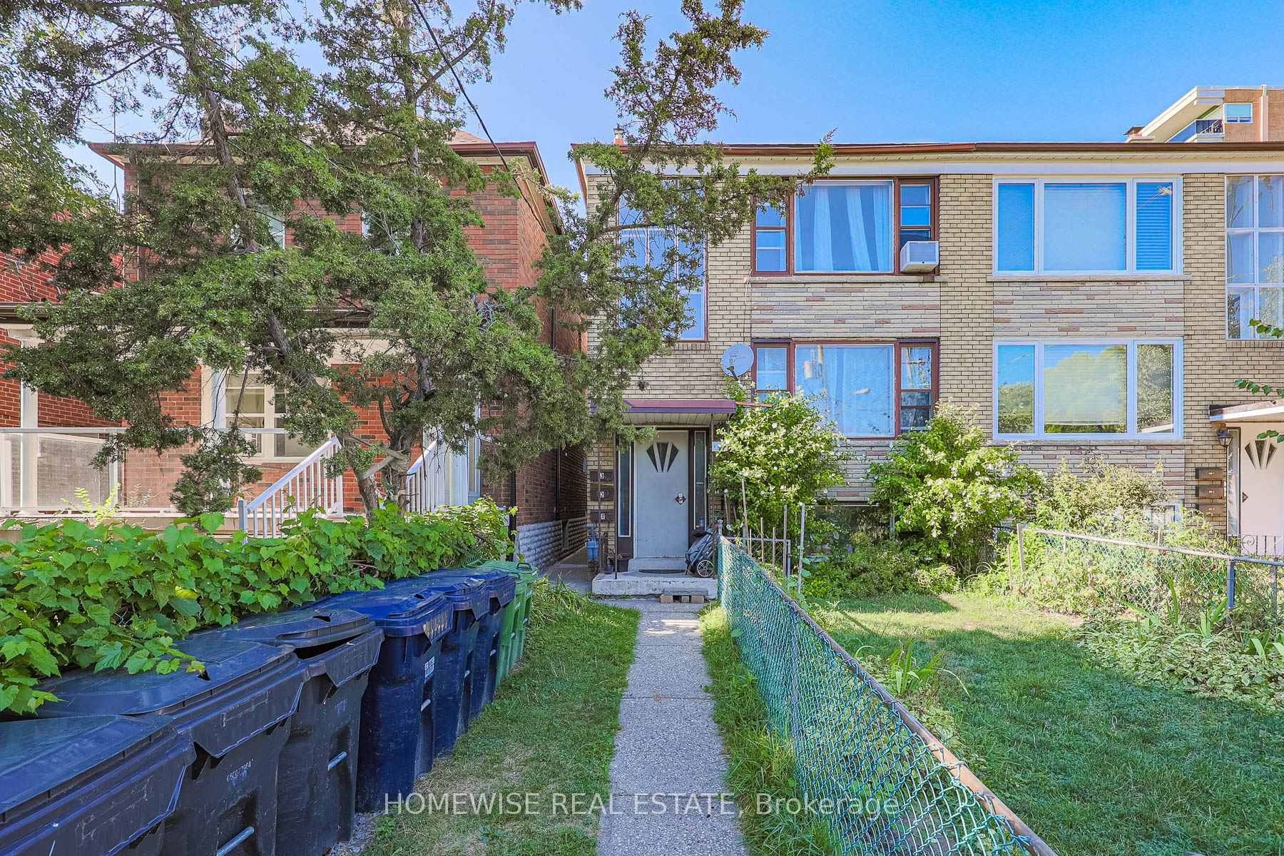 Front of 4 Lanark Avenue