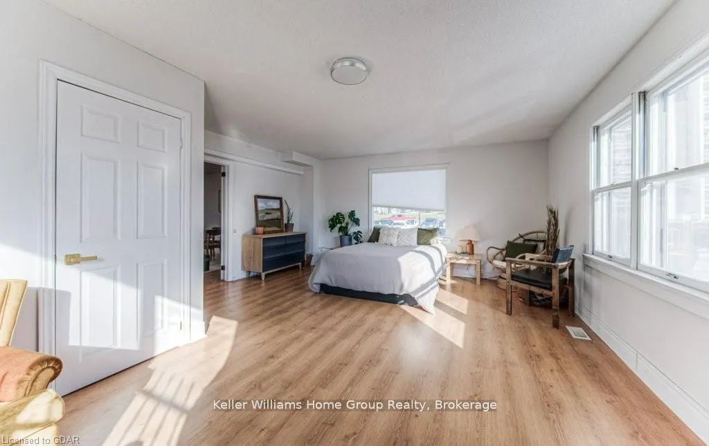 Photo 16 of Unit 16A, 1085 Queens Boulevard, Kitchener — HOMEH