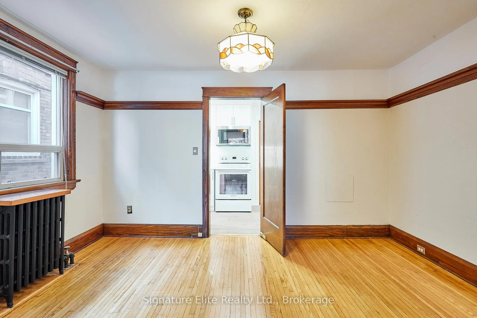 Photo 5 of Unit Main, 23 Hammersmith Avenue, Toronto, The Beaches — HOMEH