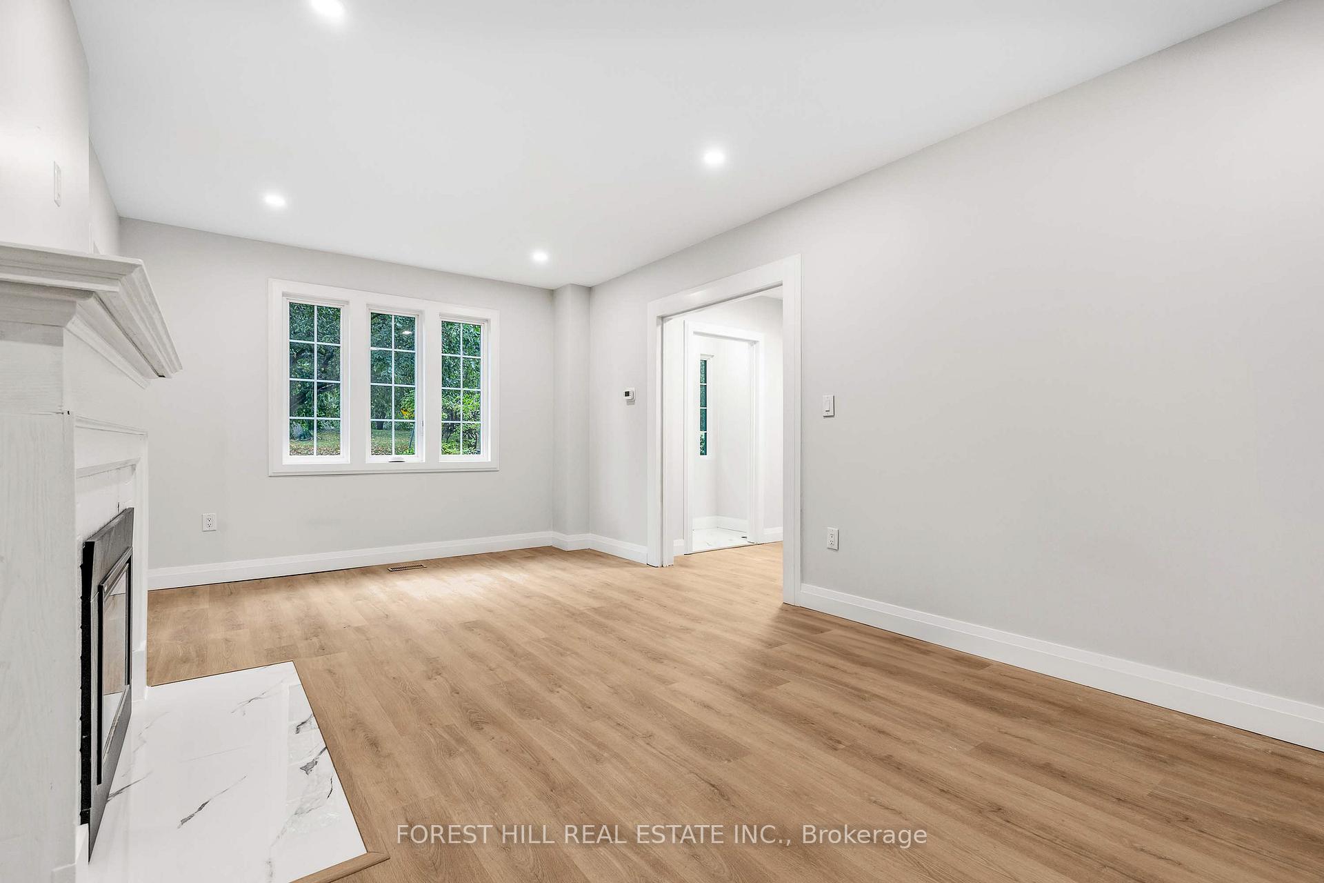 Photo 4 of Unit Upper, 116 Manor Road E, Toronto, Mount Pleasant West — HOMEH