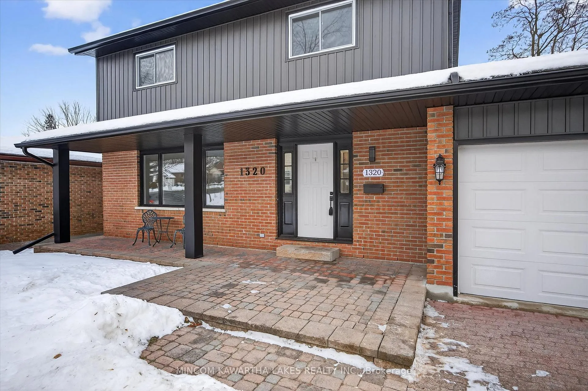 Photo 3 of 1320 Albertus Avenue, Peterborough, Town Ward 3 — HOMEH