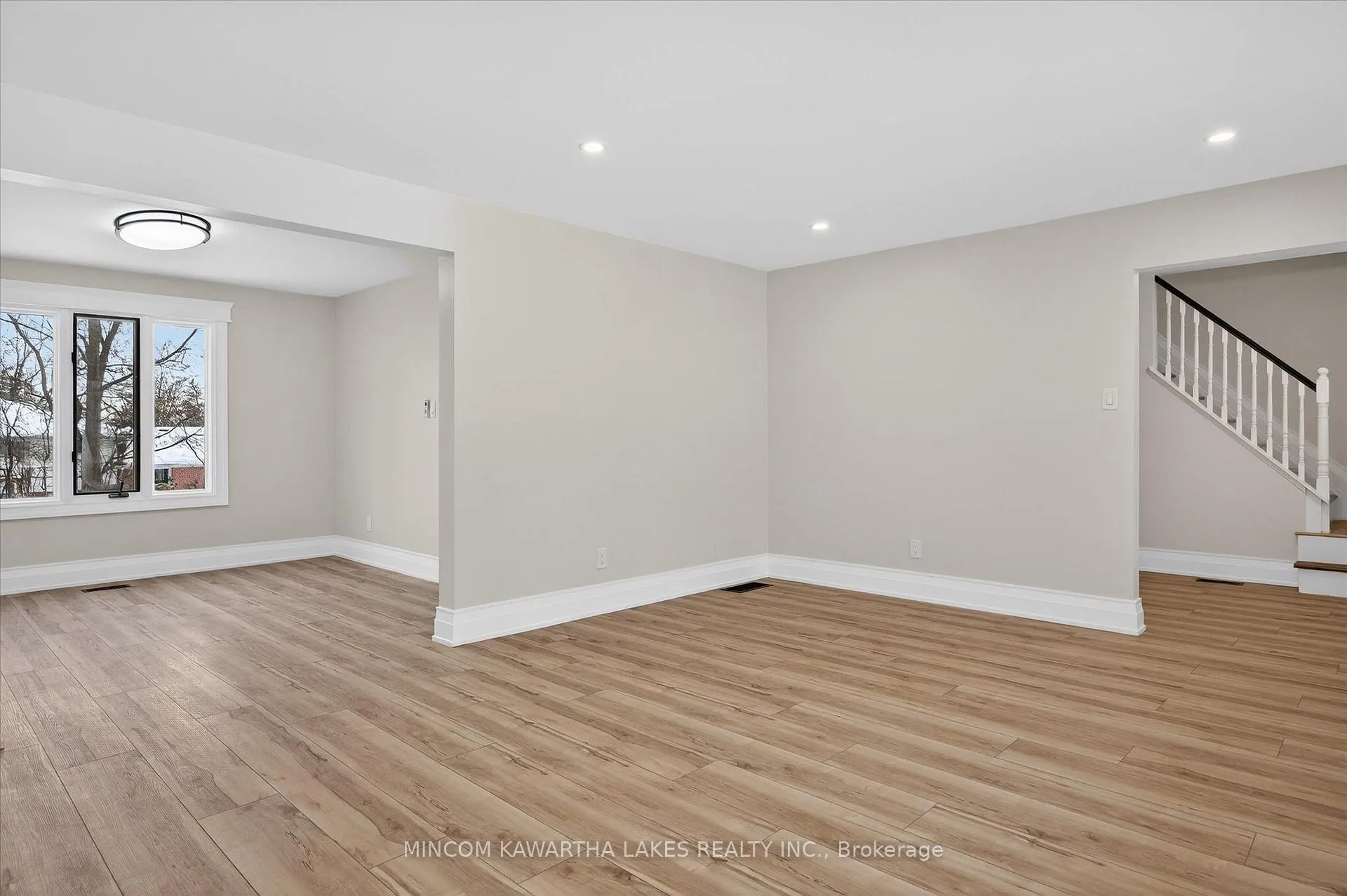 Photo 8 of 1320 Albertus Avenue, Peterborough, Town Ward 3 — HOMEH