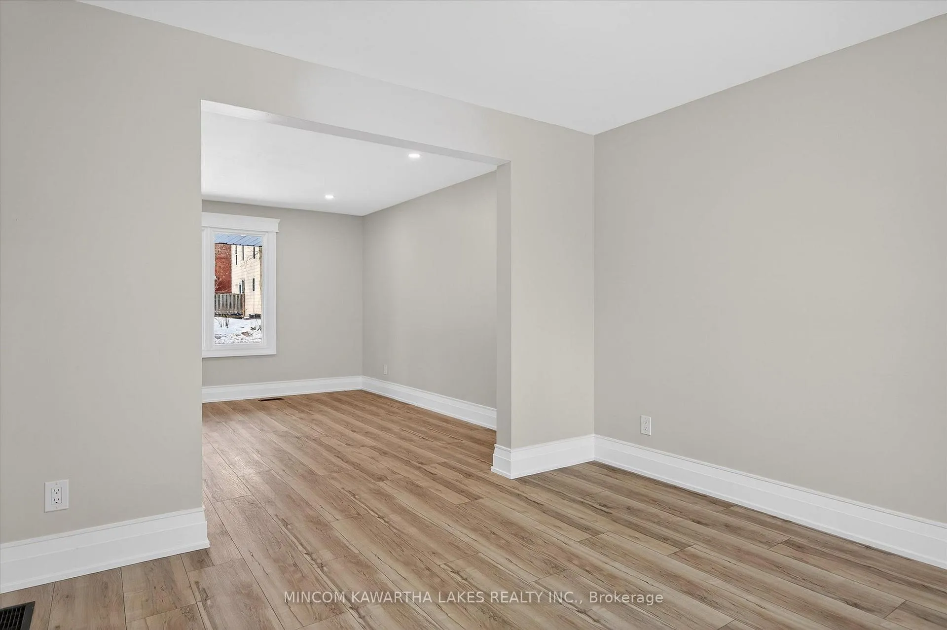 Photo 13 of 1320 Albertus Avenue, Peterborough, Town Ward 3 — HOMEH