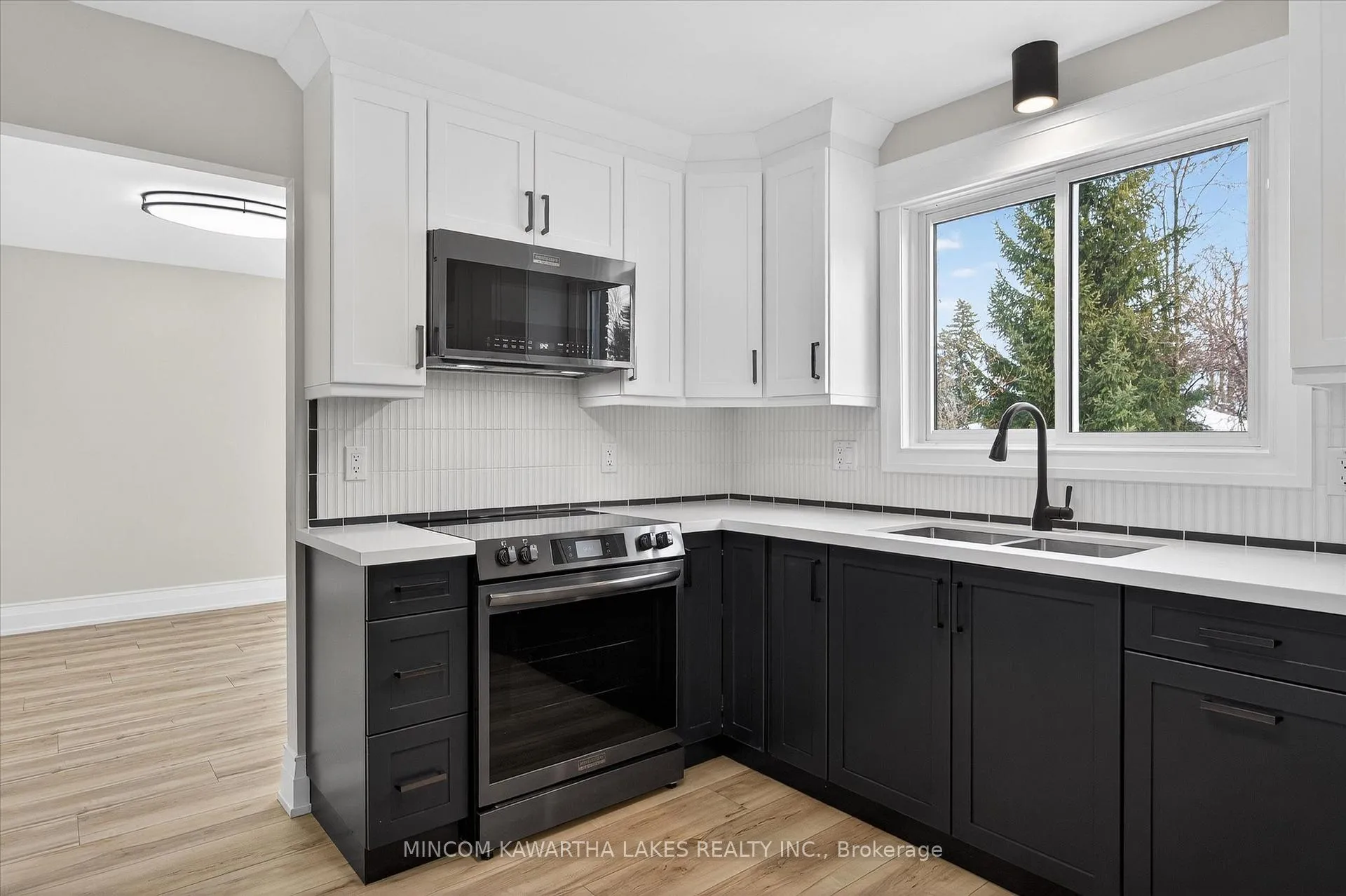 Photo 16 of 1320 Albertus Avenue, Peterborough, Town Ward 3 — HOMEH