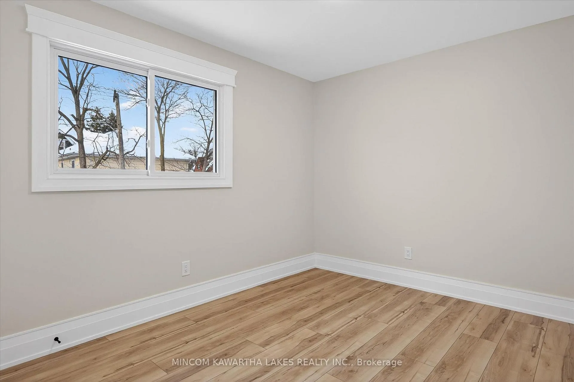 Photo 37 of 1320 Albertus Avenue, Peterborough, Town Ward 3 — HOMEH