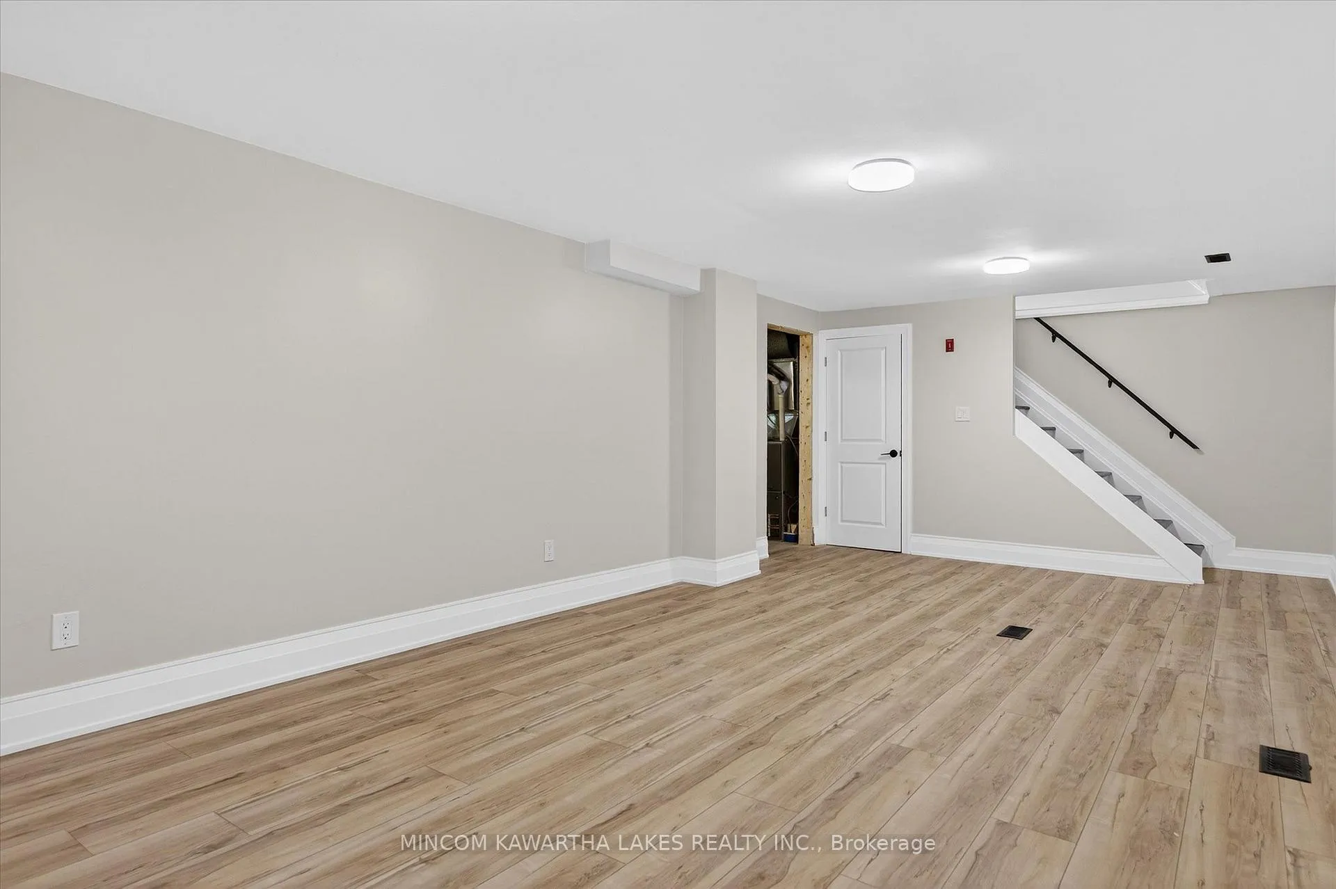 Photo 44 of 1320 Albertus Avenue, Peterborough, Town Ward 3 — HOMEH