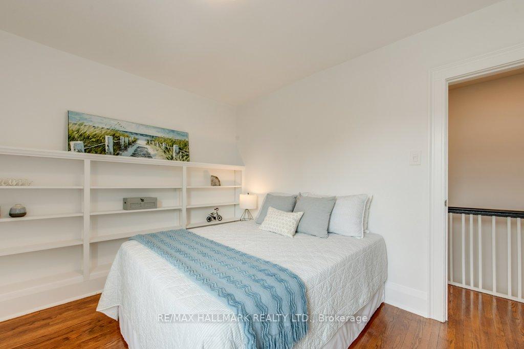 Photo 24 of 243 Sheldrake Boulevard, Toronto, Mount Pleasant East — HOMEH