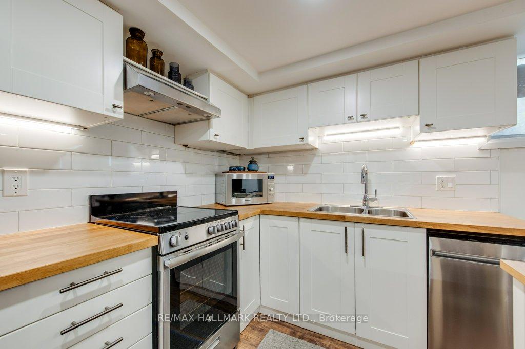 Photo 36 of 243 Sheldrake Boulevard, Toronto, Mount Pleasant East — HOMEH