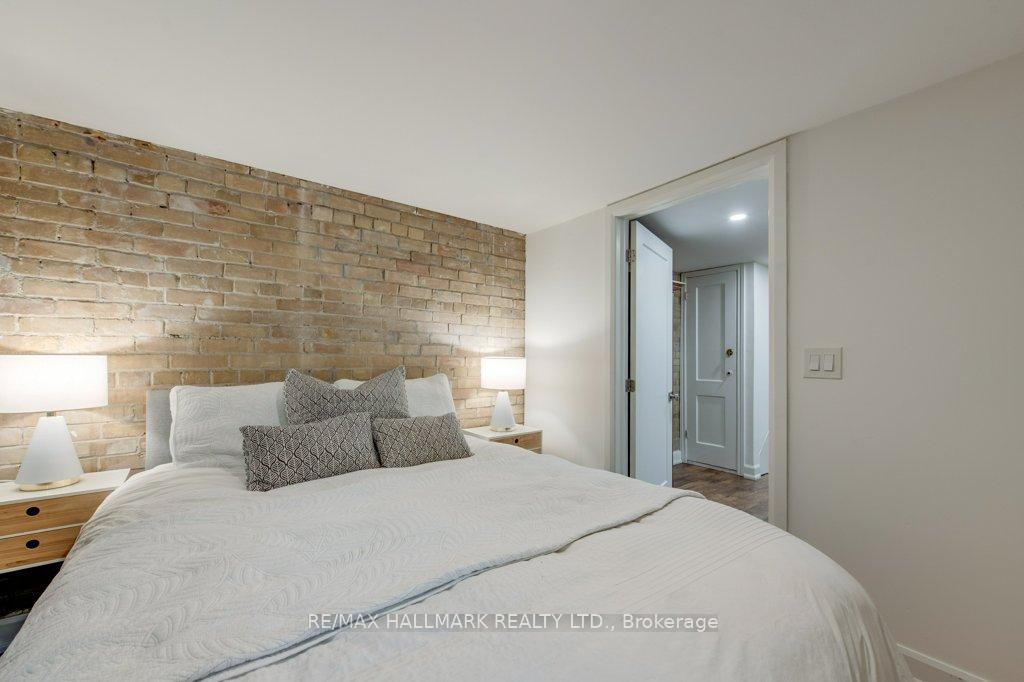 Photo 39 of 243 Sheldrake Boulevard, Toronto, Mount Pleasant East — HOMEH