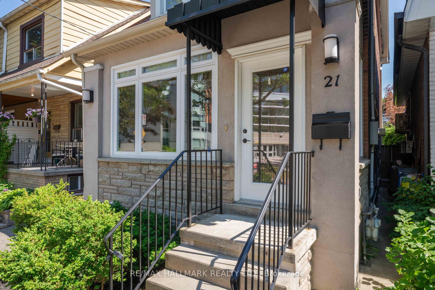 Photo 3 of 21 Mountjoy Avenue, Toronto, Greenwood-Coxwell — HOMEH