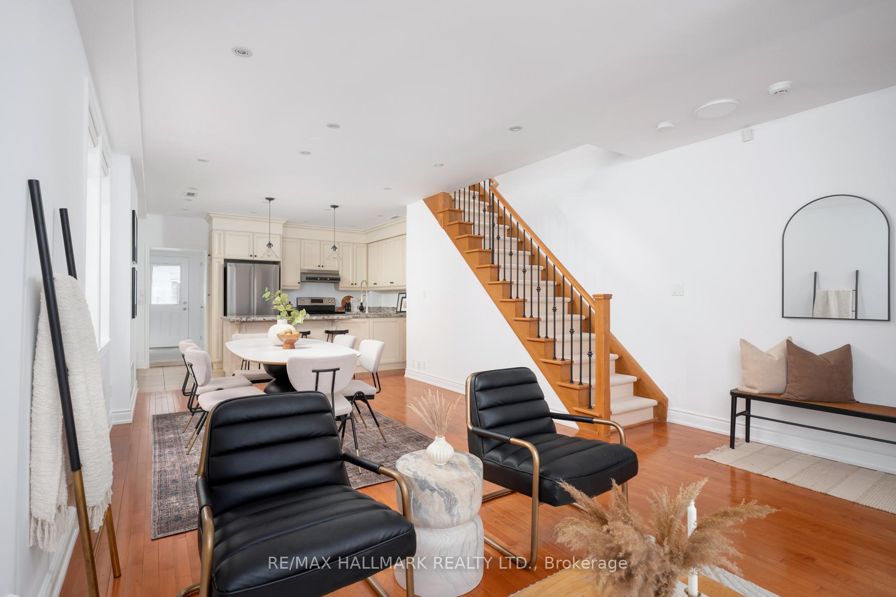 Photo 10 of 21 Mountjoy Avenue, Toronto, Greenwood-Coxwell — HOMEH