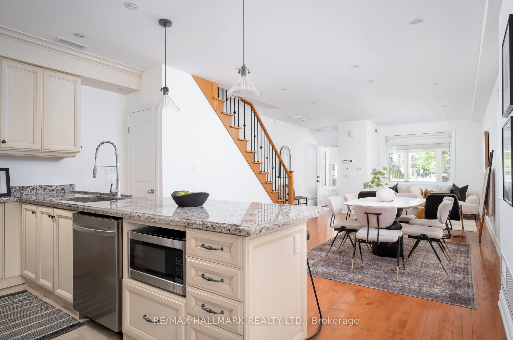 Photo 16 of 21 Mountjoy Avenue, Toronto, Greenwood-Coxwell — HOMEH