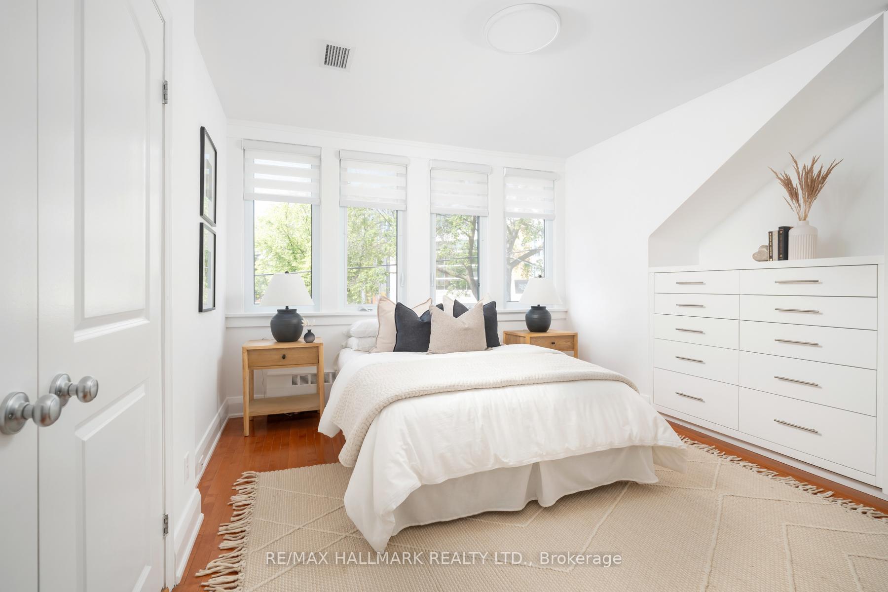 Photo 30 of 21 Mountjoy Avenue, Toronto, Greenwood-Coxwell — HOMEH